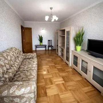 Довгострокова оренда 2 кім квартири Голосіївський 15А Деміївська