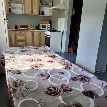 Здається житло будівельним бригадам