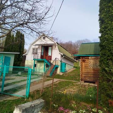 Дачний будинок  м. Сторожинець, близько Карпати