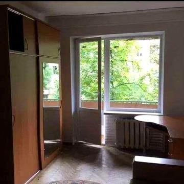 Хорошая однокомнатная квартира на ул. Лазаревского,1