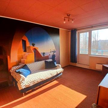 Центр, Павловка. Продам 1-комнатную квартиру  6/12, 32м2, газ. SV