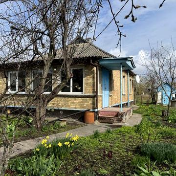 Продаємо  будинок в мальовничому селі Стайки