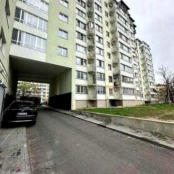 Продам 3-х  к/к  у центрі міста в новому ЖК