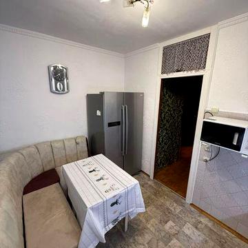 Оренда 3 к. 72м2 Оболонь, Пріорка, Автозаводська 67