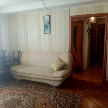 Академіка Заболотного вул., 136