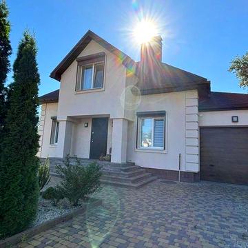 Простора резиденція у котеджному містечку Лужок, с.Петрівка