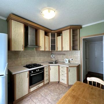 Квартира біля метро Чернігівська Без комісії