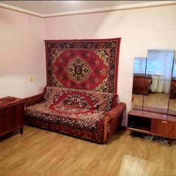 Оренда акуратної 1 но кімн. квартири в р-ні 700річчя