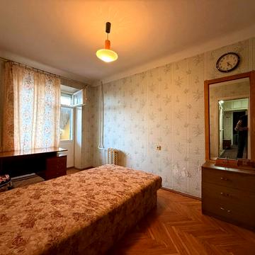 Лісовий просп., 3