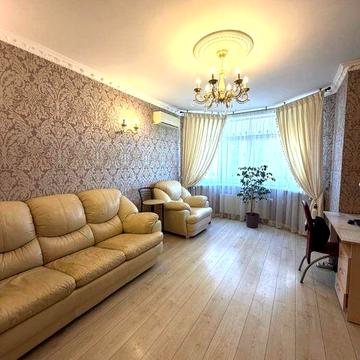 Єлизавети Чавдар,8, Патріотика, Молодіжний квартал, Осокорки, Русової