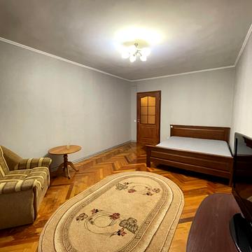 Хорива вул., 40/22