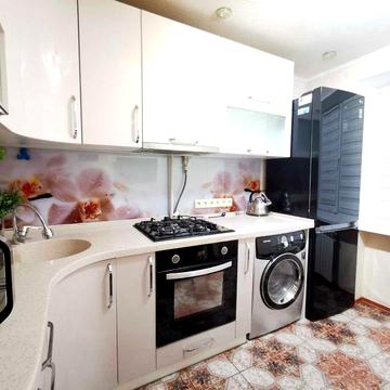 Аренда 2 ком. квартиры на ближней Алексеевке, 4 этаж. Газ.