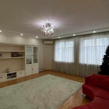 Євгена Коновальця вул. (Щорса), 32-Б