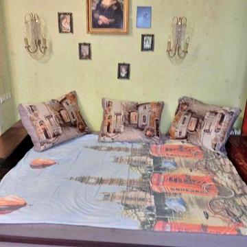 Сдам 2-ком.кв.,район м.Защитников Украины