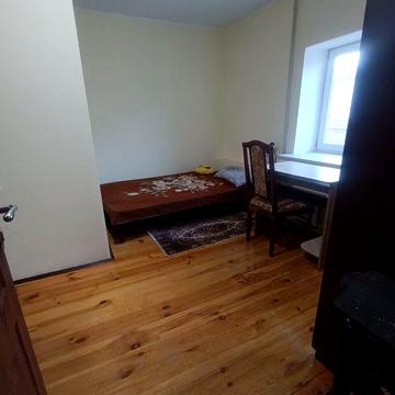 Сдам квартиру студию на Мироносицкой, м.  Университет . Оплата помесячно