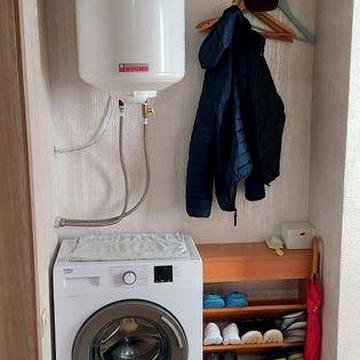 Частина будинку 1/6