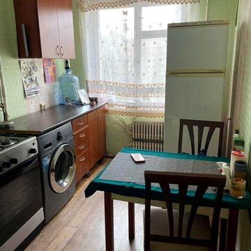 Сдам 2 х ком. квартиру ж/м Красный камень, Покровский (Коммунар) Парус