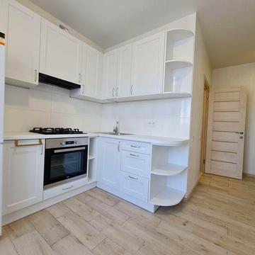 Без комісії продам двокімнатну у ЖК Софія
ЖК Софія Сіті (Амосова 63) ЖК Софія Сіті