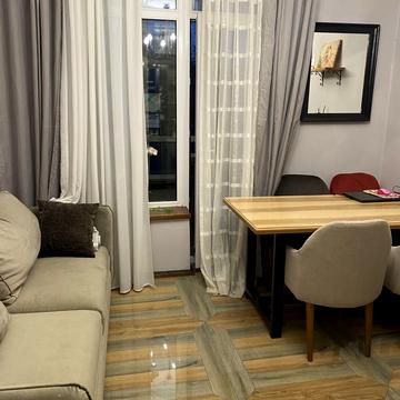 Кадетський Гай вул., 8