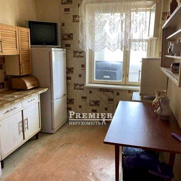 Продам двокімнатну квартиру по Держ  Програмам