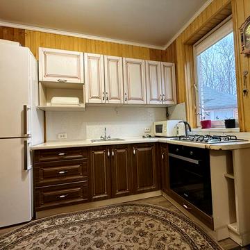 Оренда гарної 1 к. квартири на Тяжилові , р-н Костелу, в приватному будинку.