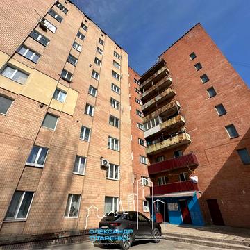 Продам гарну двокімнатну секцію в центрі мікрорайону!