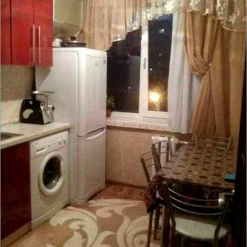 Продам 2 к квартиру на Нових Будинках.