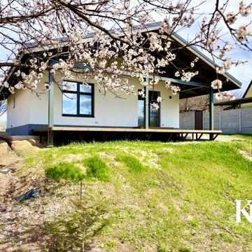 Продаж будинку біля SunRay з ремонтом і терасою 25 м²