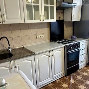 Сдам однокомнатную квартиру на проспекте Небесной сотни