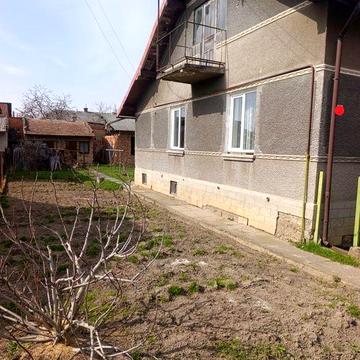 Продам цегляний будинок в місті Стрий