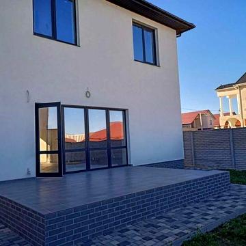 Новий будинок з ремонтом у Червоному Хуторі, ділянка 3 сотки