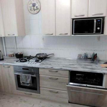 продам 2 ком квартиру ж/м Красный камень. Покровский (Коммунар ) Парус