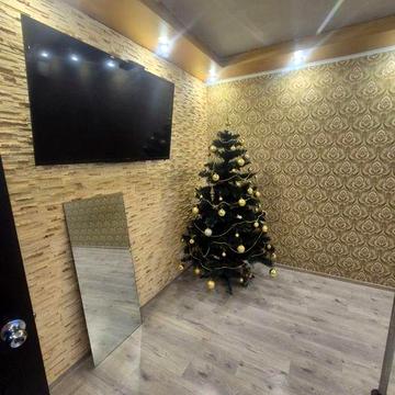 Сдам 1-2х к комн комнатную 8000 Командировка