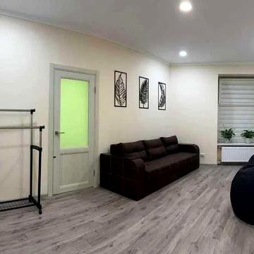 Оренда 2-к квартири в Центрі на вул. Сніжна