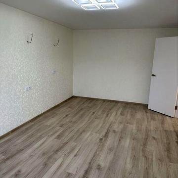 Продам 1-кімнатну квартиру з ремонтом біля АТБ на Василя Нікітіна, 35 кв.м., 2/5