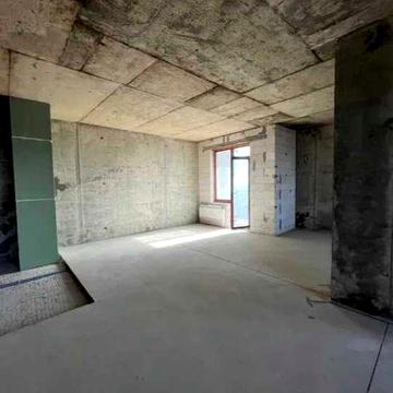 Срочно таких цін вже намає. Квартира для великої родини 138 кв.м.  Море 3 хвилин пішки. Будинок зданний.