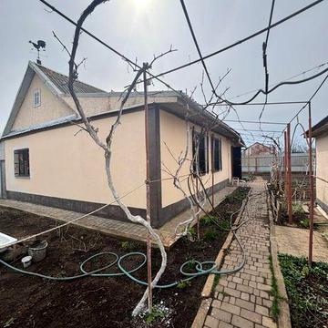 Продам дом-дачу в районе Черноморска