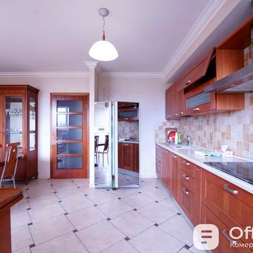 Борщагівська вул., 145