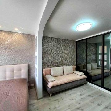 Продам 2 кімнатну квартиру з новим ремонтом