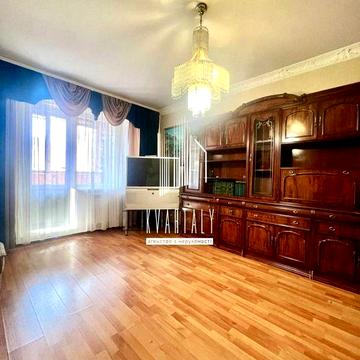 Продаж 4-кімнатної квартири на Позняках