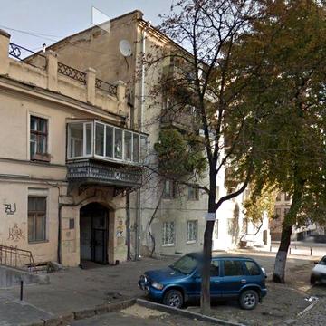 Сталінка на Грецькій 3-к в центрі міста під ремонт