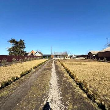 Продаж 3к Дім Центральна вулиця