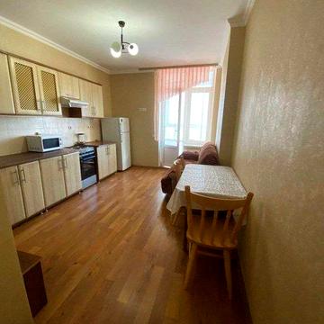 Оренда 1 кімн квартири 55 м.кв А.Ахматової 34 м.Позняки  поруч Ціна 14500 гр