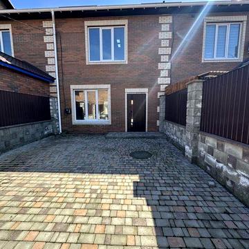 Продаж таунхаусу на Фастівській