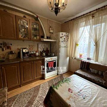 2-кімнатна 50м2 Академіка Корольова Архітекторська Чорна Таврія