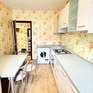 Рідкий варіант- 3. квартира 8/9 Нескорених 46, цегляний будинок, метро Салтівська.