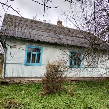 Продається деревяна хата