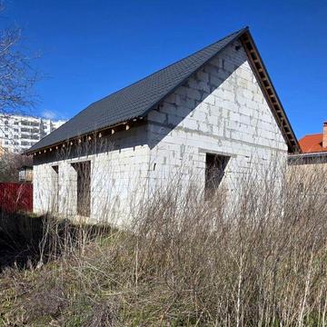 Будинок 80 кв.м. на 10 сотках  вулиця  ВОЛОДИМИРА  МОМОТА