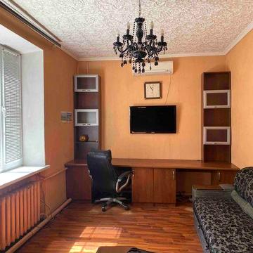 Продаж 2-х кімнатної квартири на Червоній