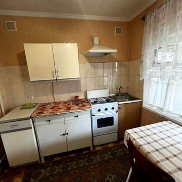 Довгострокова оренда 1к Дім Яхненка Семена вулиця